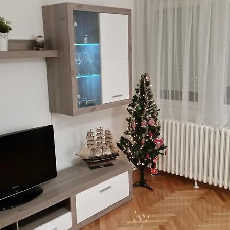 Apartmani Vedmar ซาเกร็บ ภายนอก รูปภาพ