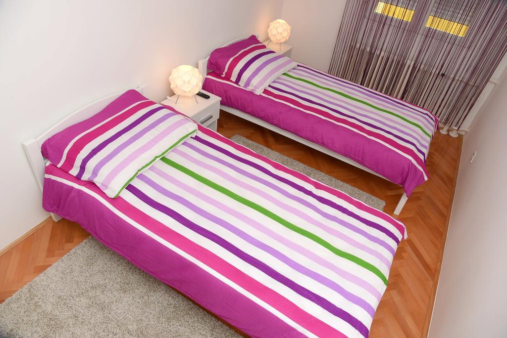 Apartmani Vedmar ซาเกร็บ ภายนอก รูปภาพ